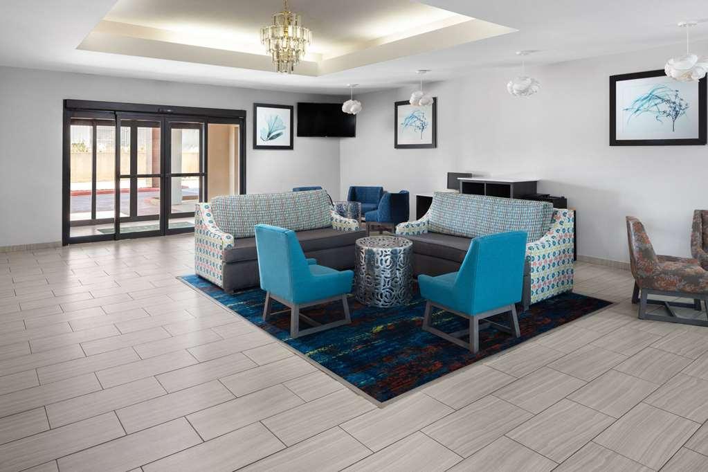מלון La Quinta By Wyndham Woodward מראה פנימי תמונה
